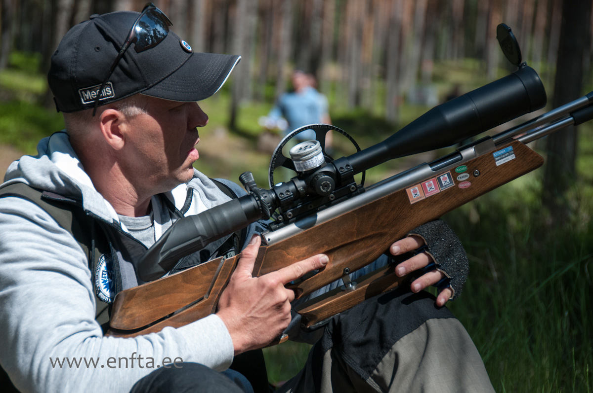 Meelis Kurvits, Weihrauch HW 97 K, Hawke SideWinder 8-32x56